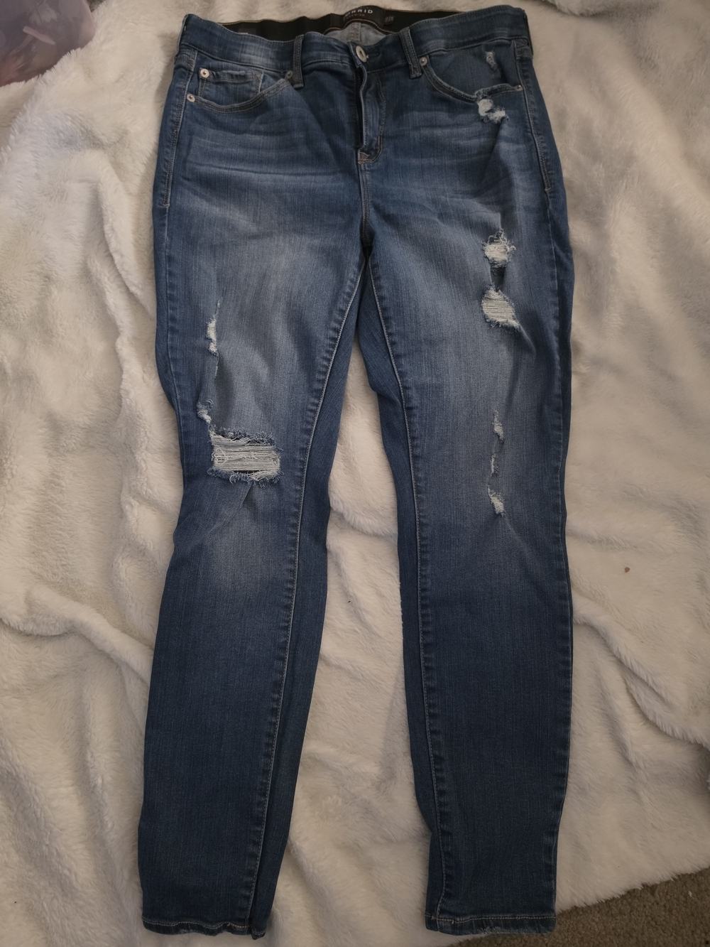Distressed Blue Women’s Skinny Jeans